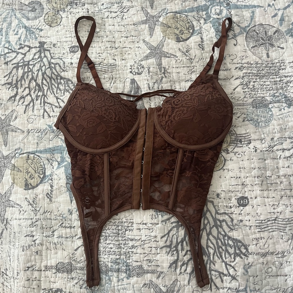 New lace corset top